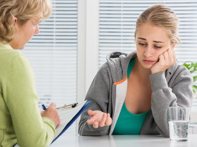 ¿Necesita servicios de terapia psicológica?